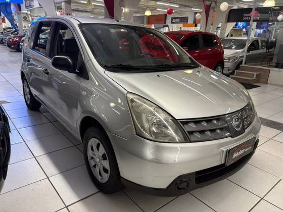 NISSAN LIVINA 1.8 S 16V FLEX 4P AUTOMÁTICO NISSAN LIVINA 1.8 S 16V FLEX 4P AUTOMÁTICO